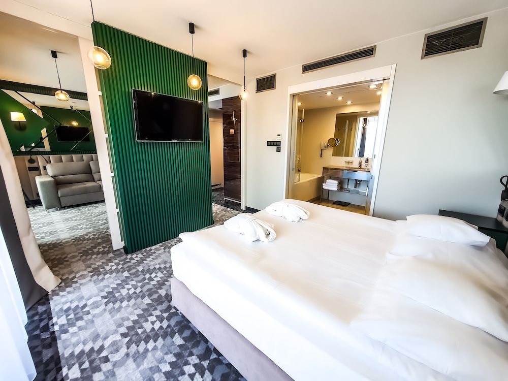 Hotel Rysy 22/84