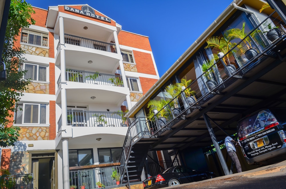 Dana Hotel 6/33
