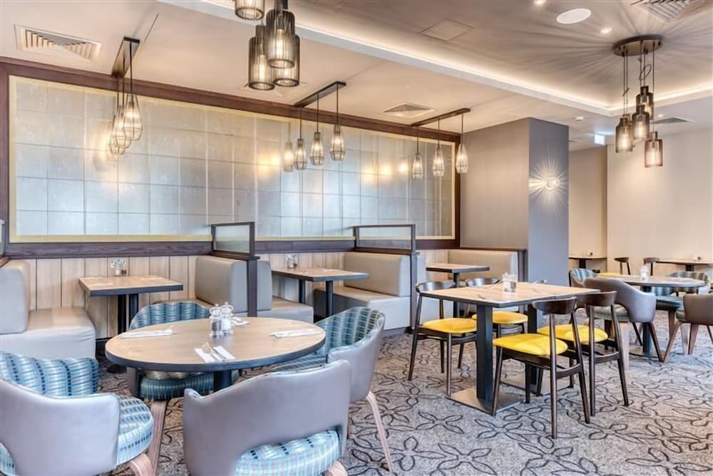 Premier Inn Manchester City Centre (Portland Street) 24/33