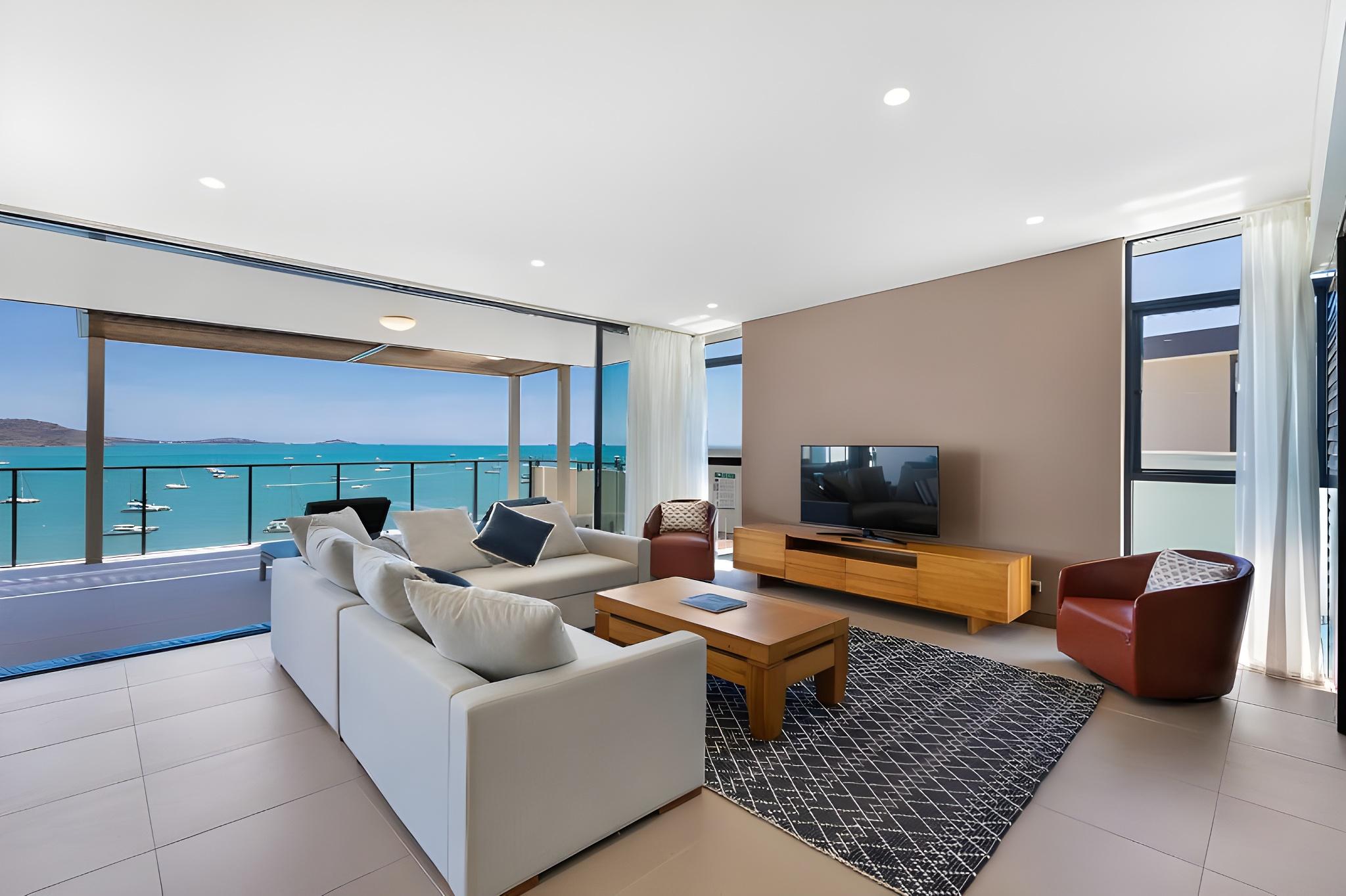 Executive, Penthouse Suite