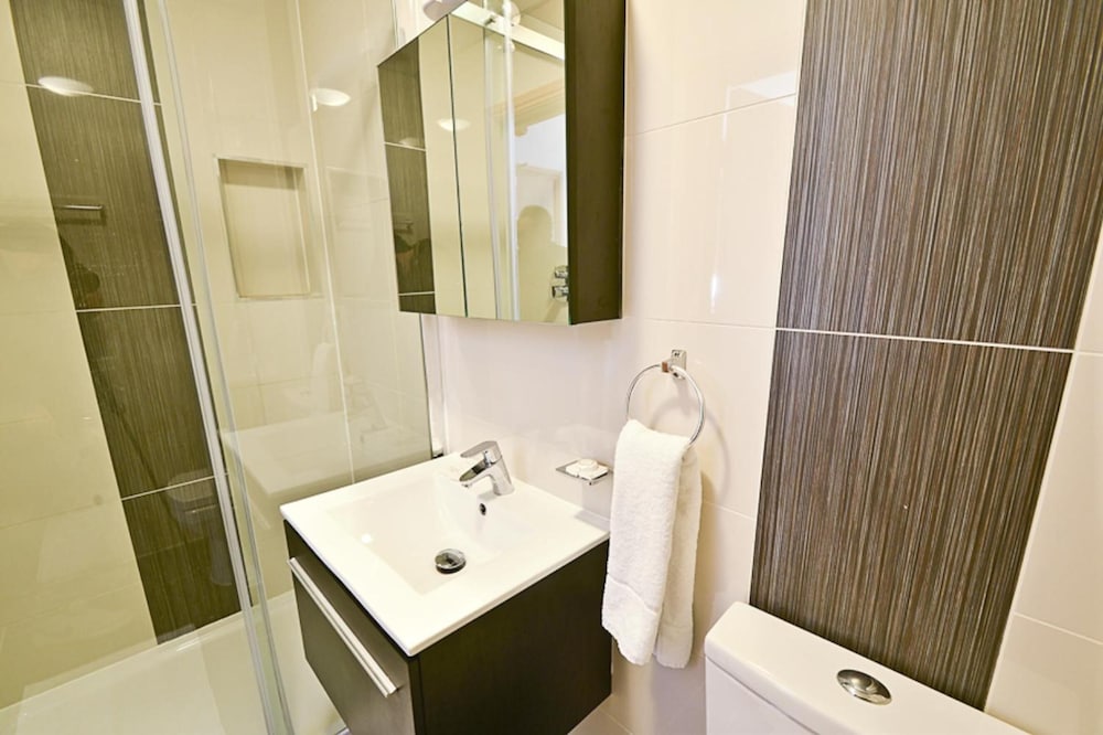 Kings Cross Inn Hotel 13/46