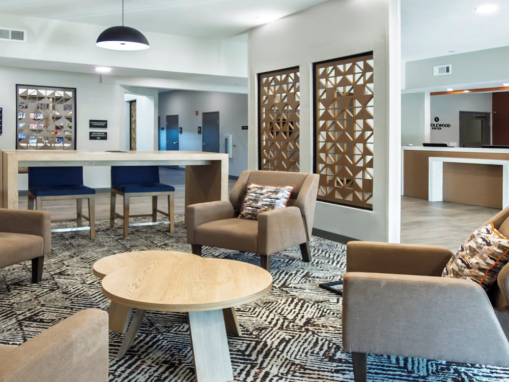 Candlewood Suites Avondale-New Orleans 25/42