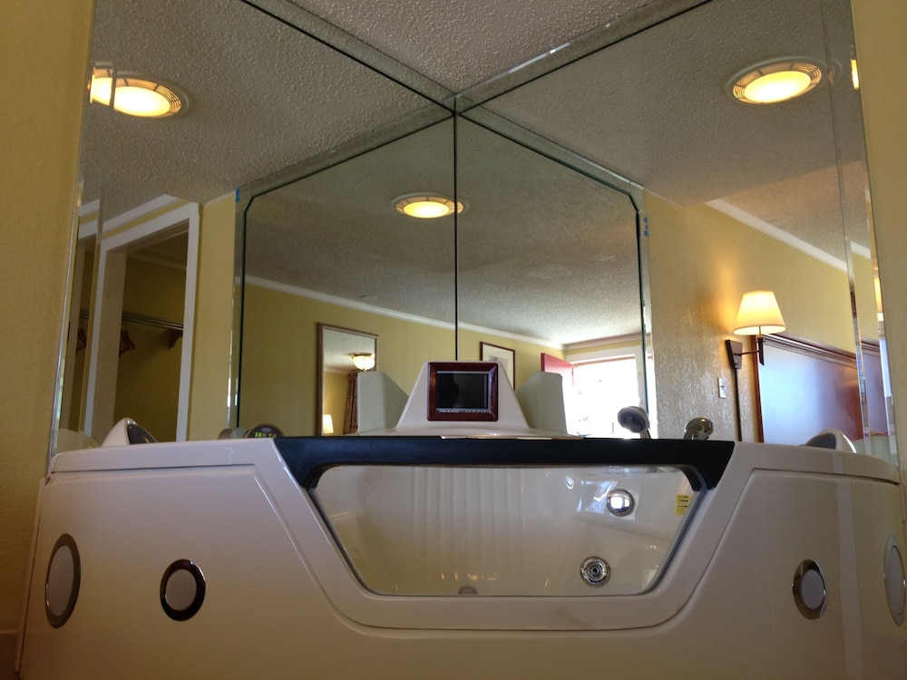 Americas Best Value Inn Conyers 17/54