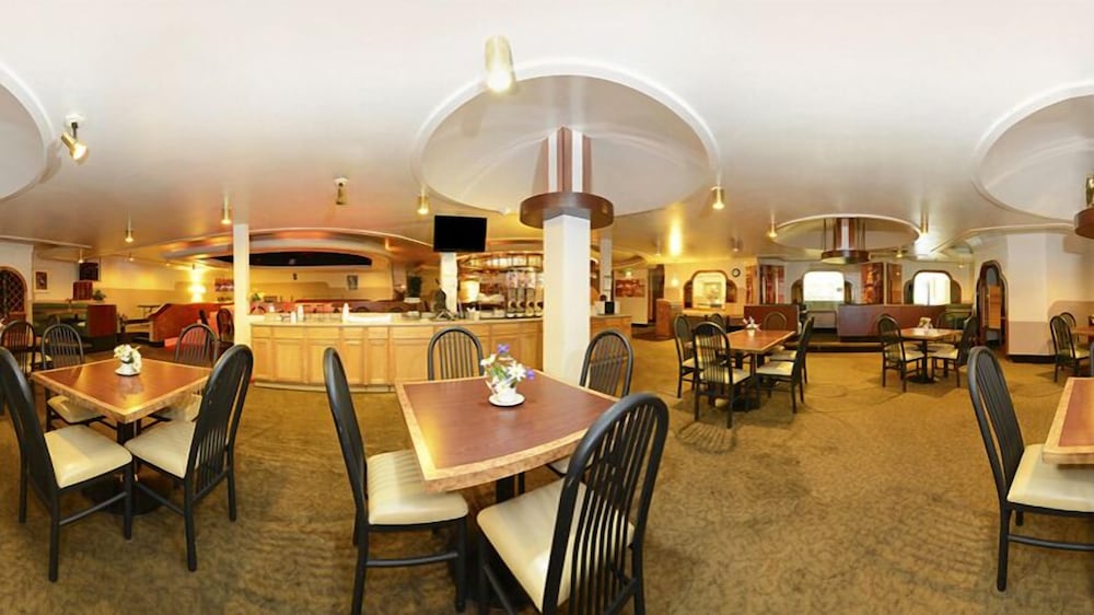 Twin City Inn & Suites Benton Harbor - St. Joseph 36/47