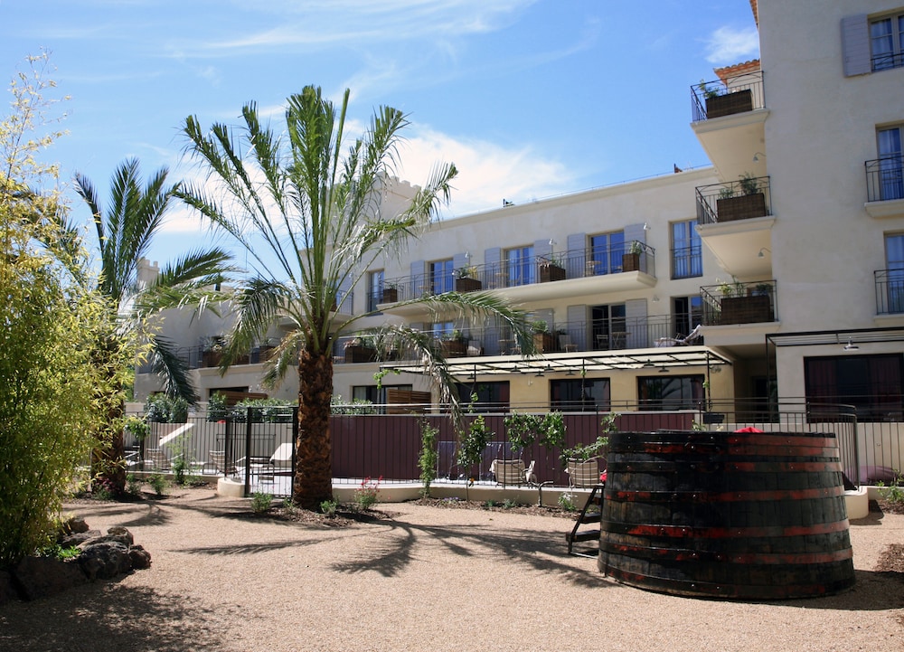 hotel