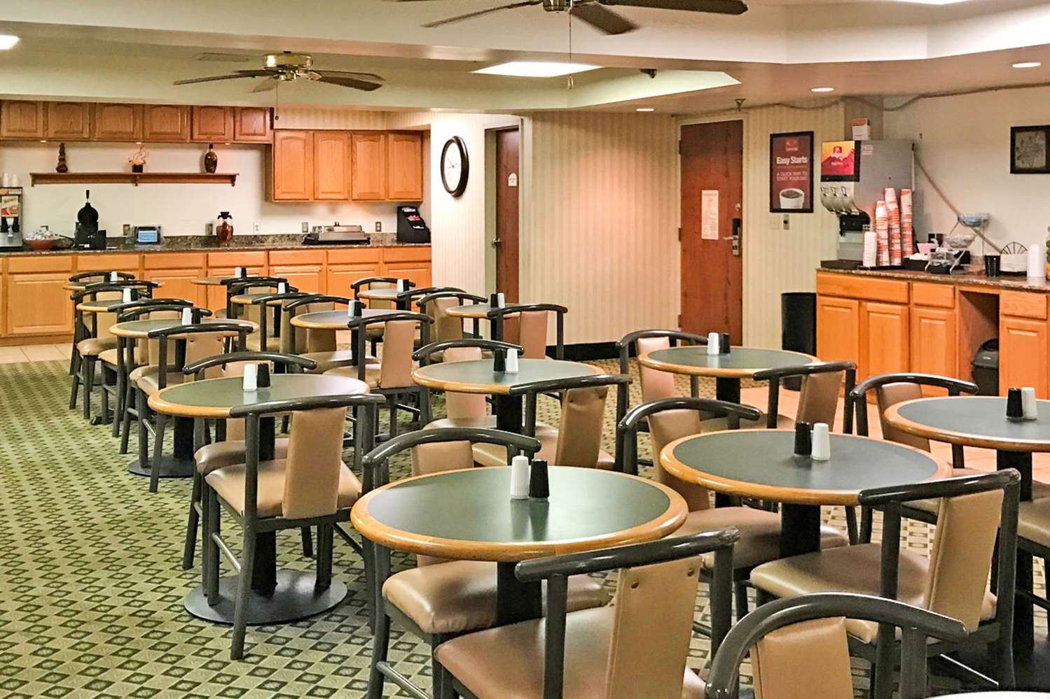 Country Inn & Suites by Radisson, Erie, PA 34/42