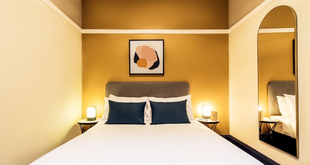 The Jensen Potts Point 19/50
