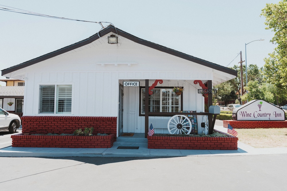 Paso Robles Wine Country Inn 31/39
