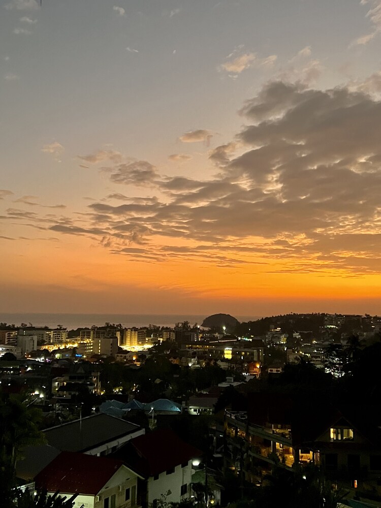 Mountain Sea View Luxury Apartments 63/72