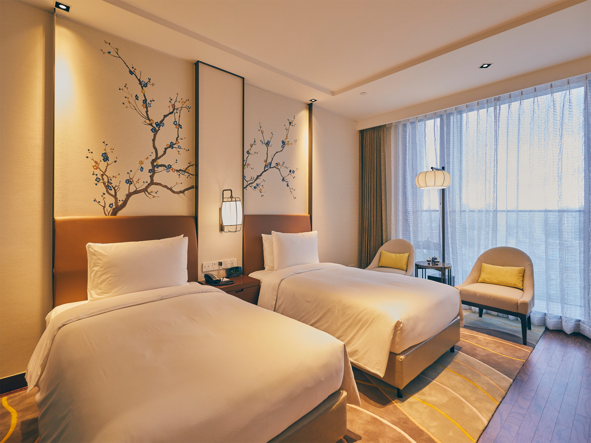 DELUXE TWIN BED