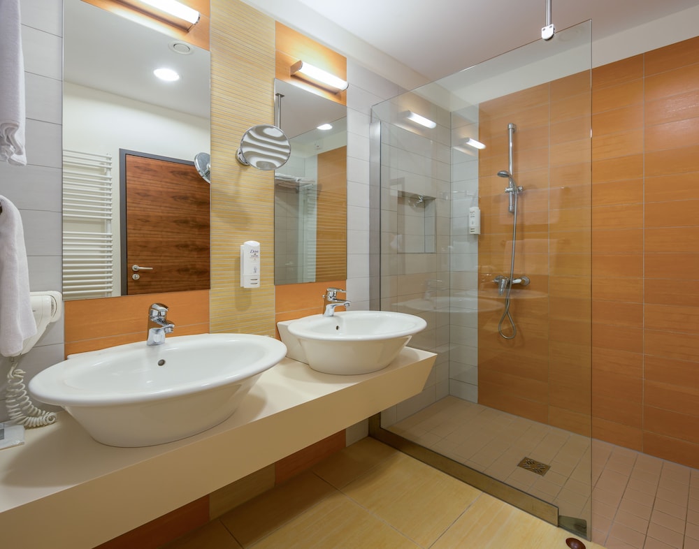 Bretanide Sport Wellness Resort 49/50
