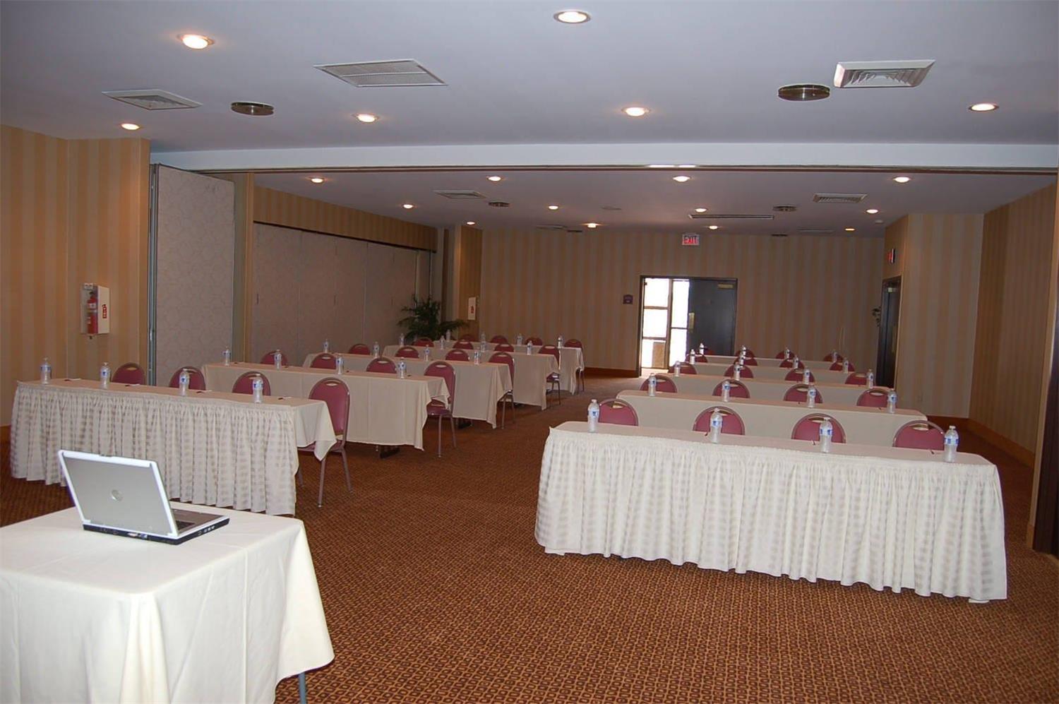 Rodeway Inn & Suites East Windsor CT 35/44