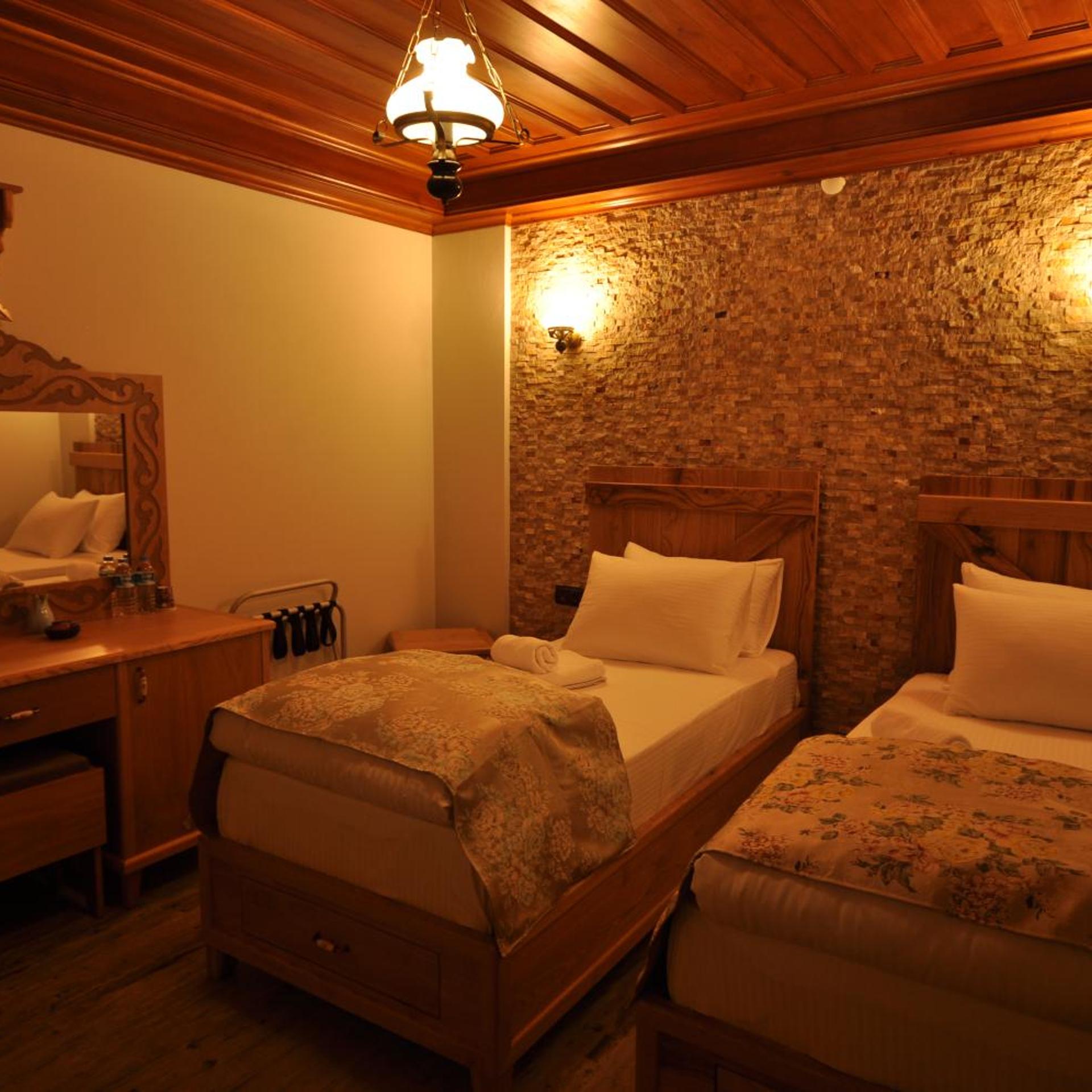 Svila Otel 9/40
