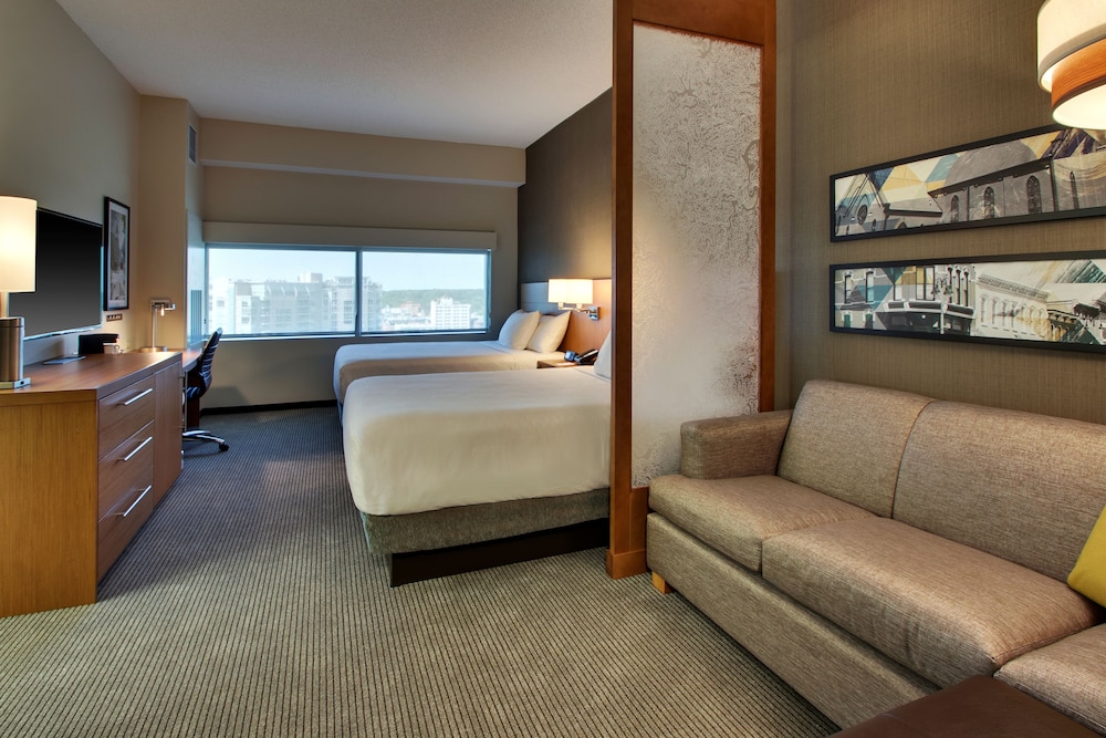 Hyatt Place Iowa City Downtown 14/44