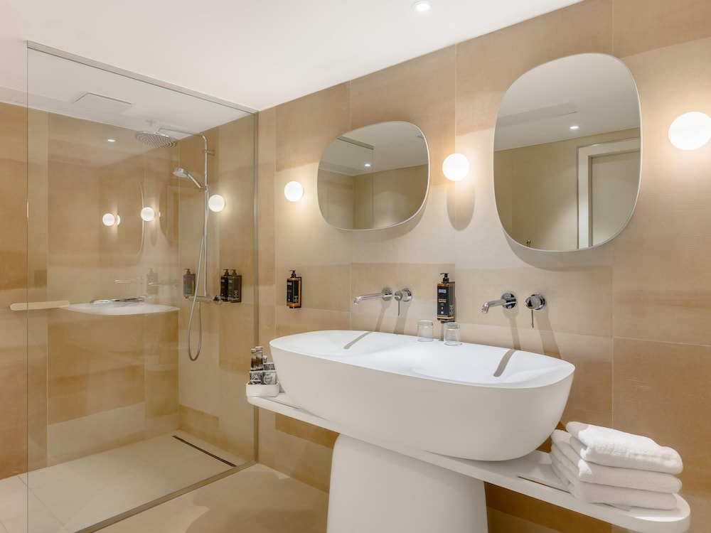 Mercure Debrecen Hungary 49/49