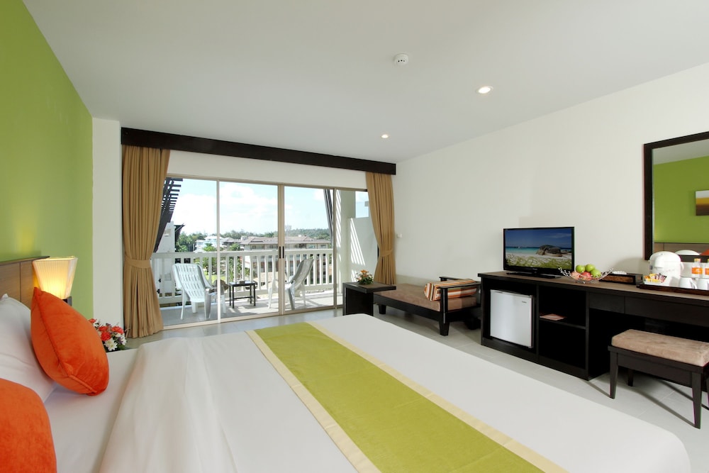 Kata Sea Breeze Resort 13/47