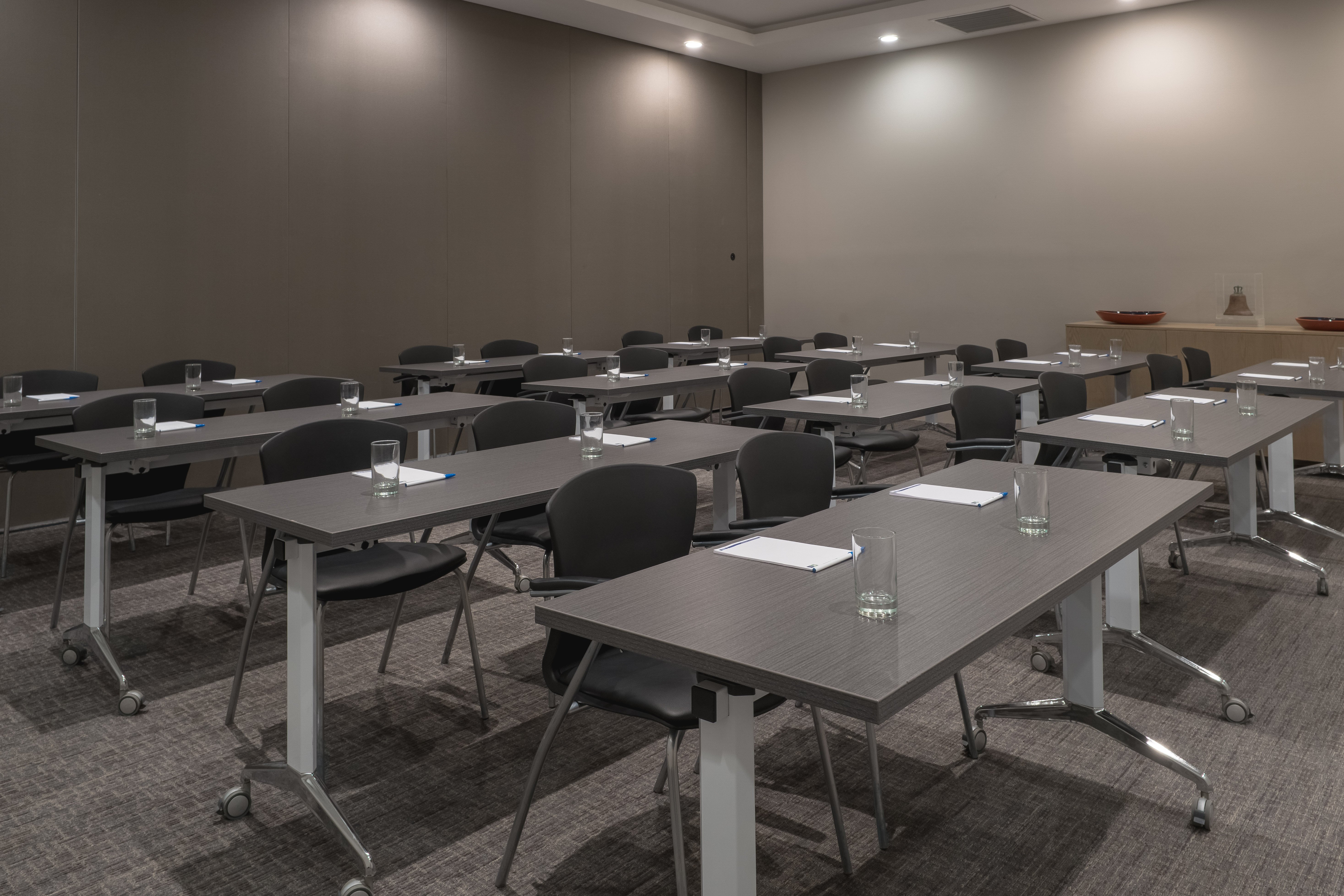 Holiday Inn Express & Suites Silao Aeropuerto - Terminal 20/26