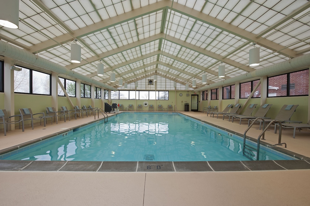Springhill Suites By Marriott Naperville Warrenville 3/44