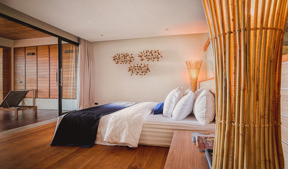 Sichon Cabana Beach Resort 49/80