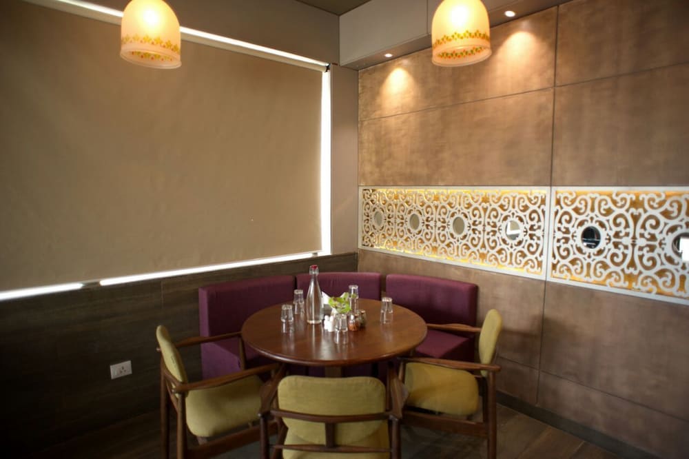 PLATINUM INN HOTEL 29/46