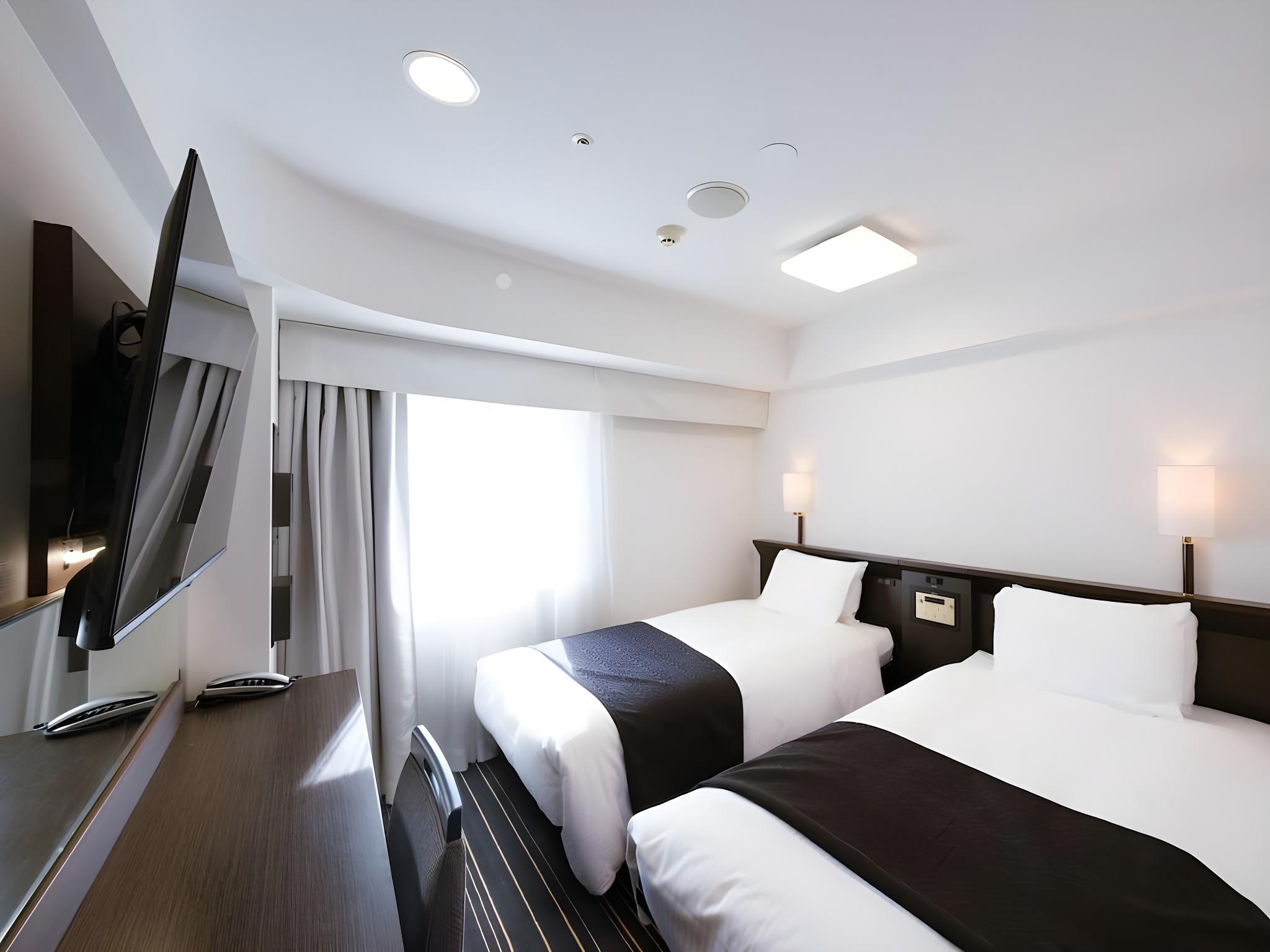 2 Bedrooms, 2 Double Beds
