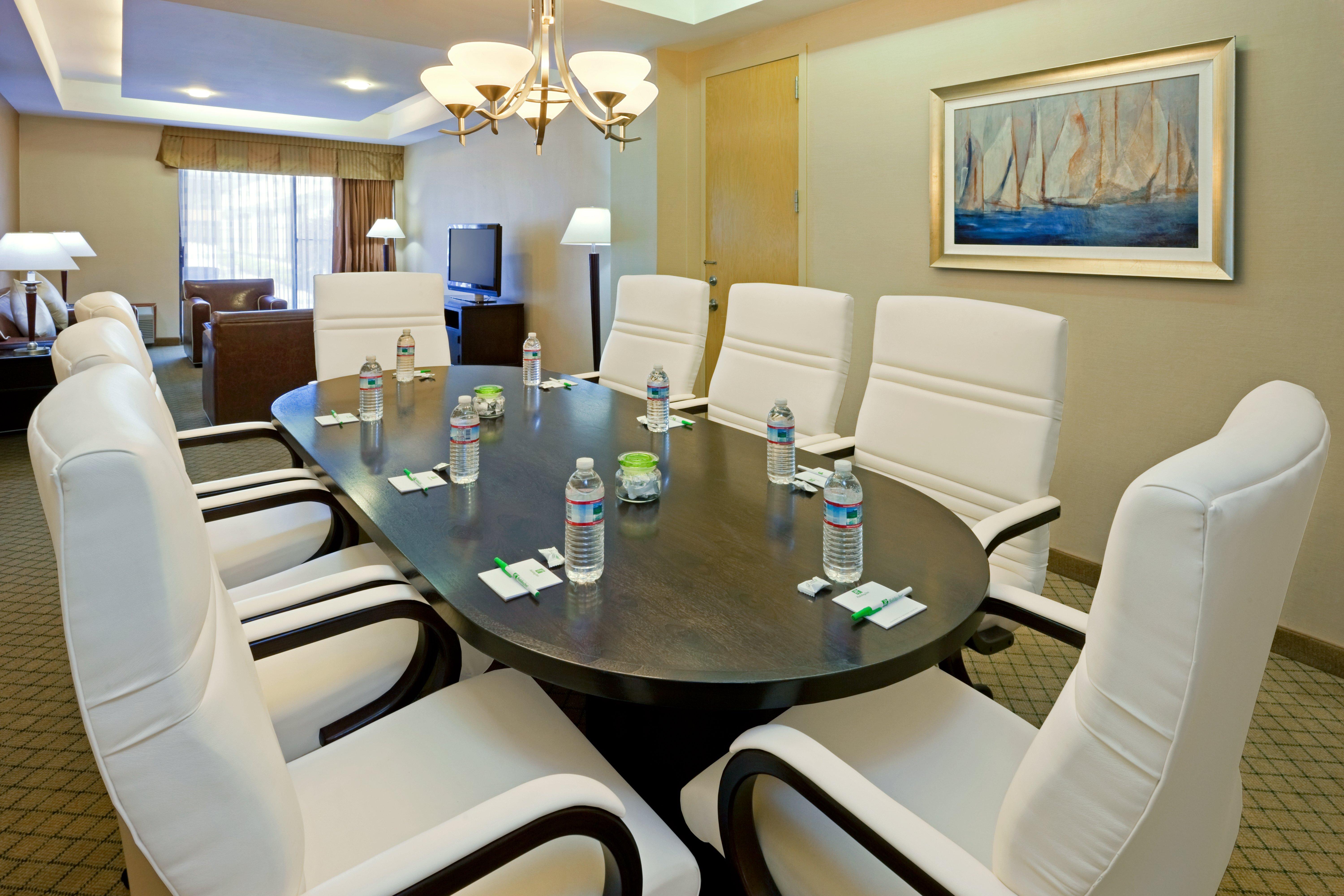 Armoni Inn and Suites 53/57