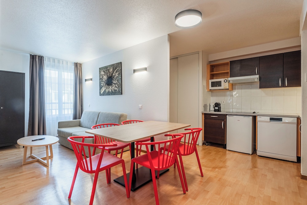 RESIDHOTEL MULHOUSE CENTRE 42/60