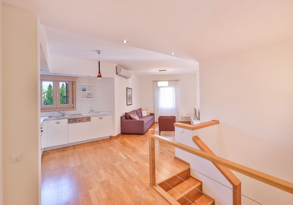 Myndos Residence 20/50