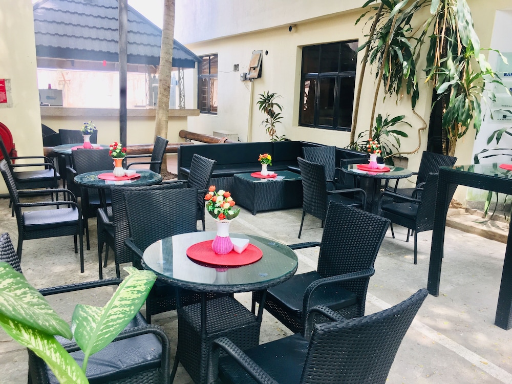 Jam-Bed Hotel And Suites Abeokuta 14/17