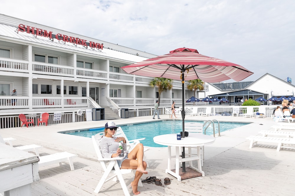 Shem Creek Inn 5/37