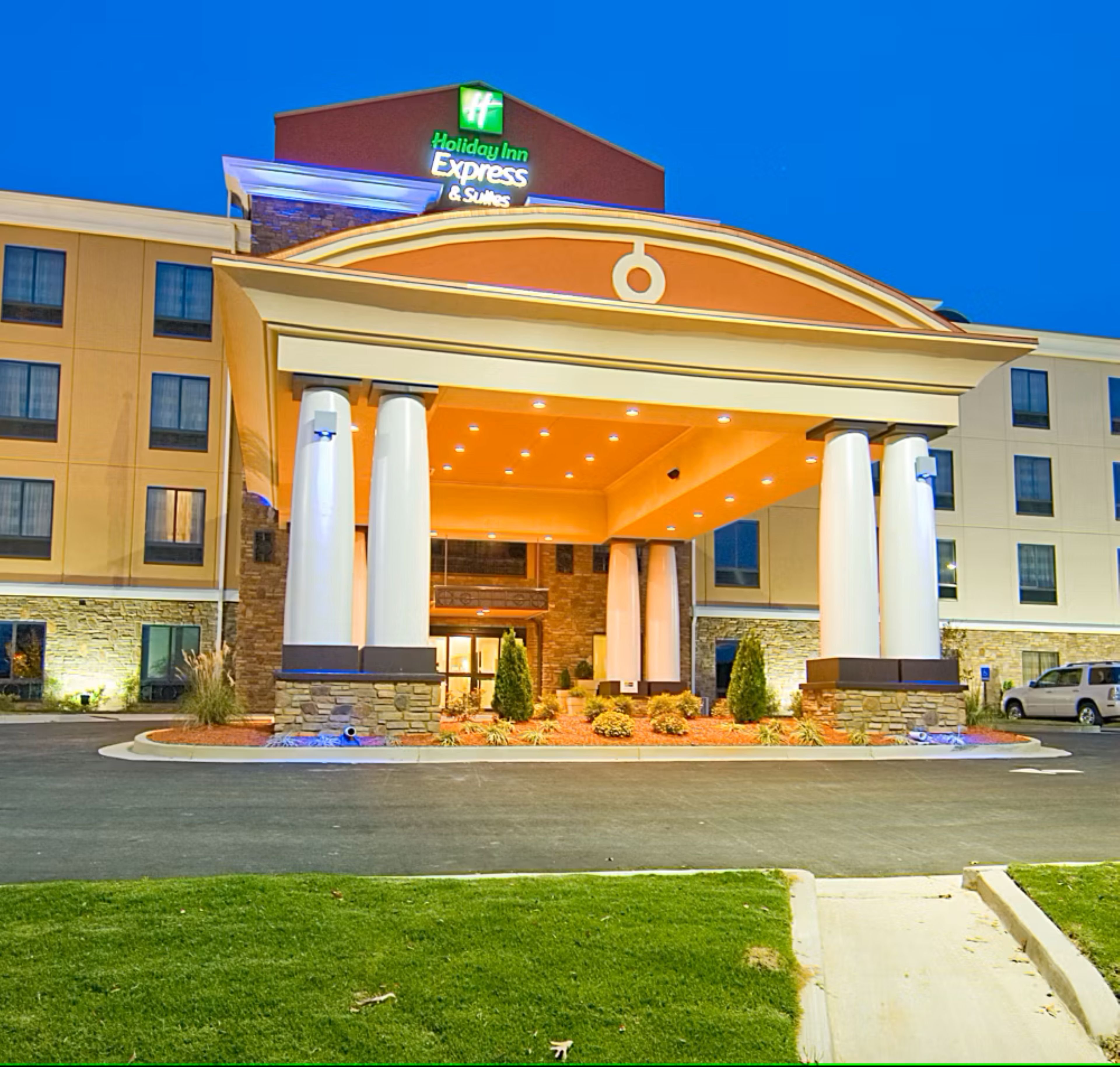 Holiday Inn Express Hotel Suites Fulton 4/51