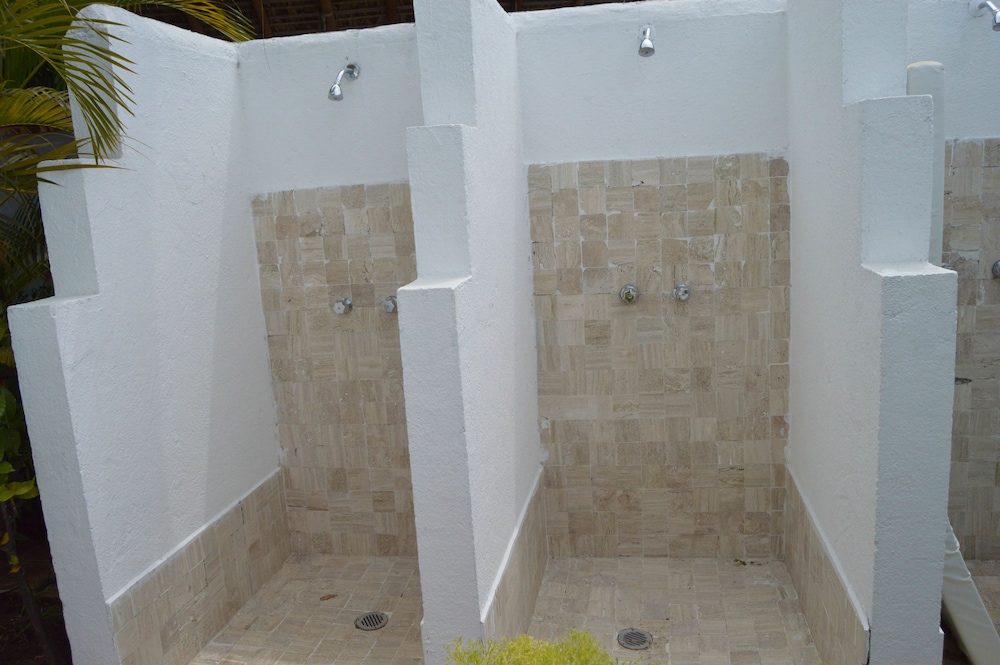 Aldea Del Bazar Puerto Escondido 4/50