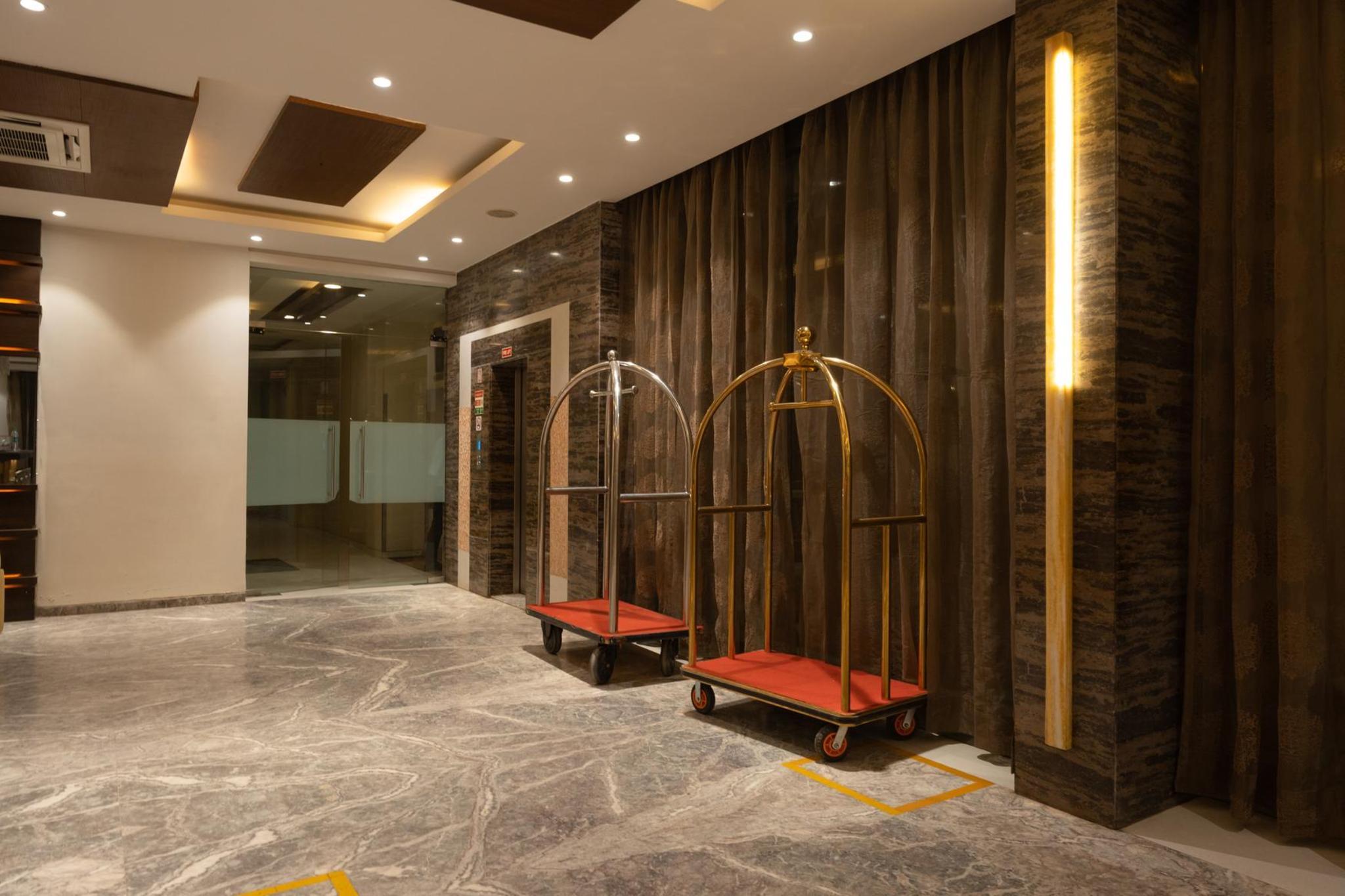 TREATOTEL HOTEL 12/23