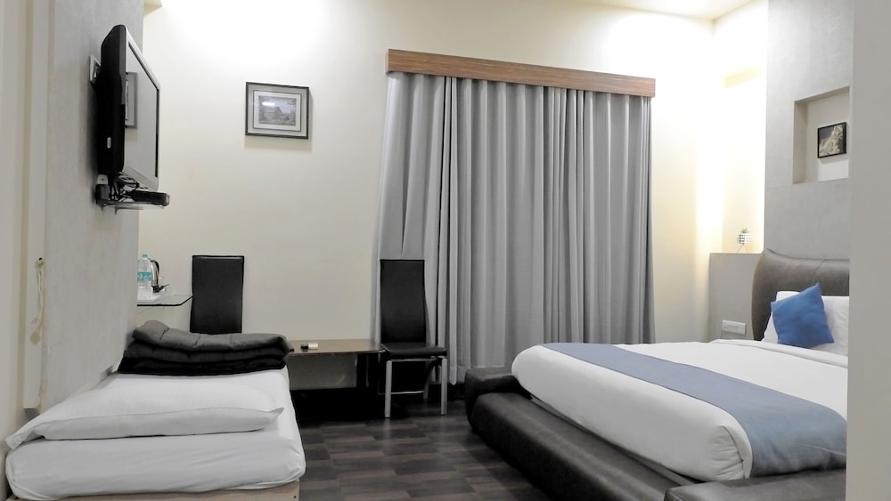 Hotel Sai Miracle 13/49