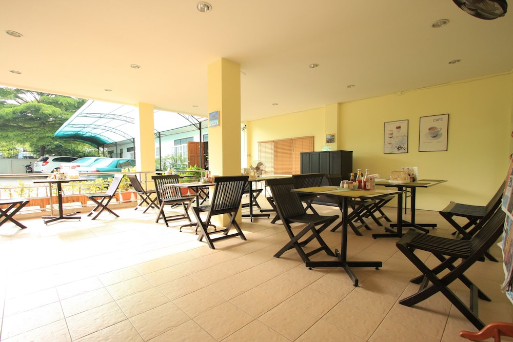 Chaba Chalet Hotel 27/32