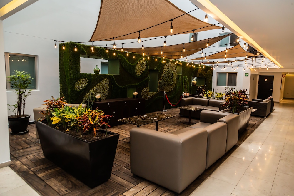 Hotel Senorial 48/56