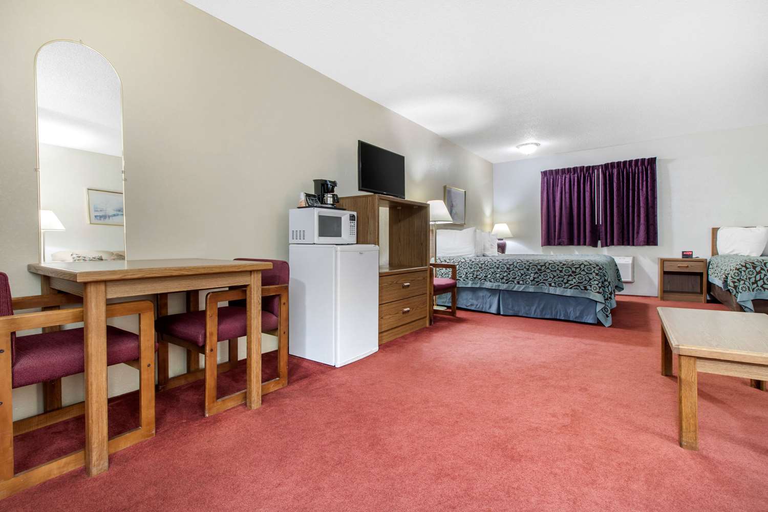 Econo Lodge Oacoma - Chamberlain West 5/12