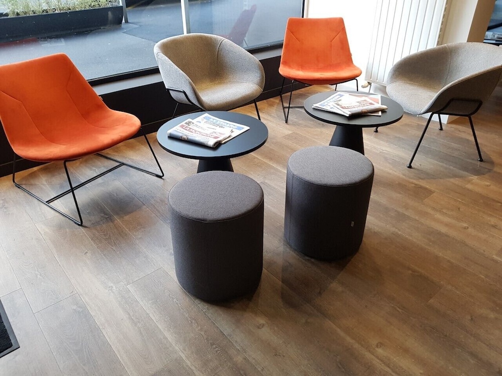 KYRIAD CLERMONT FERRAND CENTRE 32/49