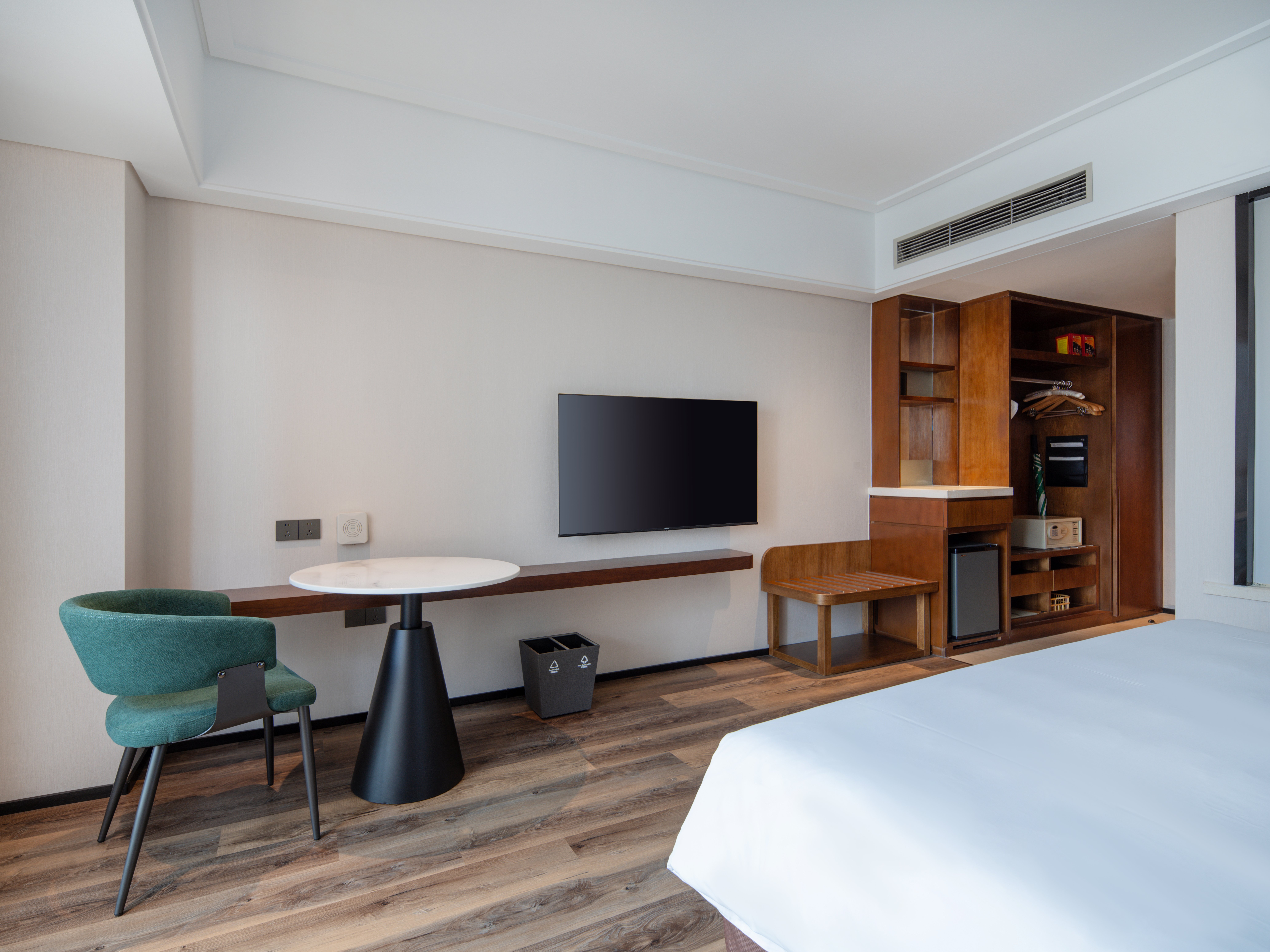 Holiday Inn Qingdao City Centre 40/50