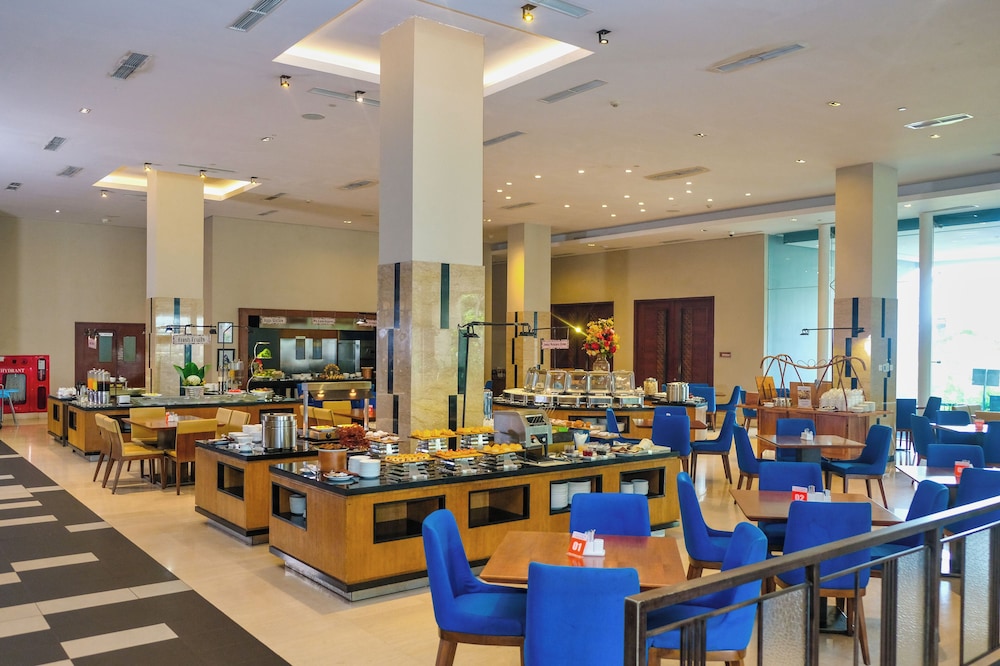 The Luxton Cirebon Hotel Convention 59/63