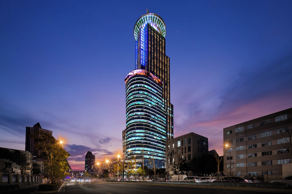 Novotel Shanghai Atlantis 4/68