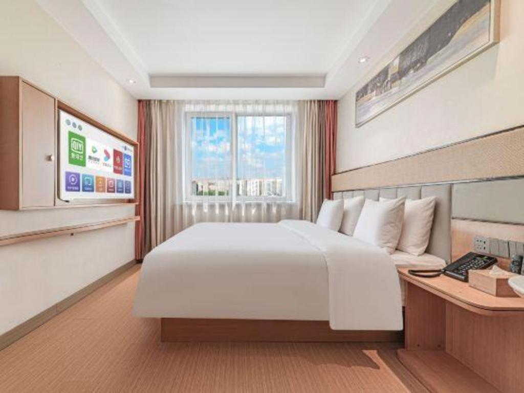 GreenTree Inn Geermu Walking Street Business Hotel 26/51