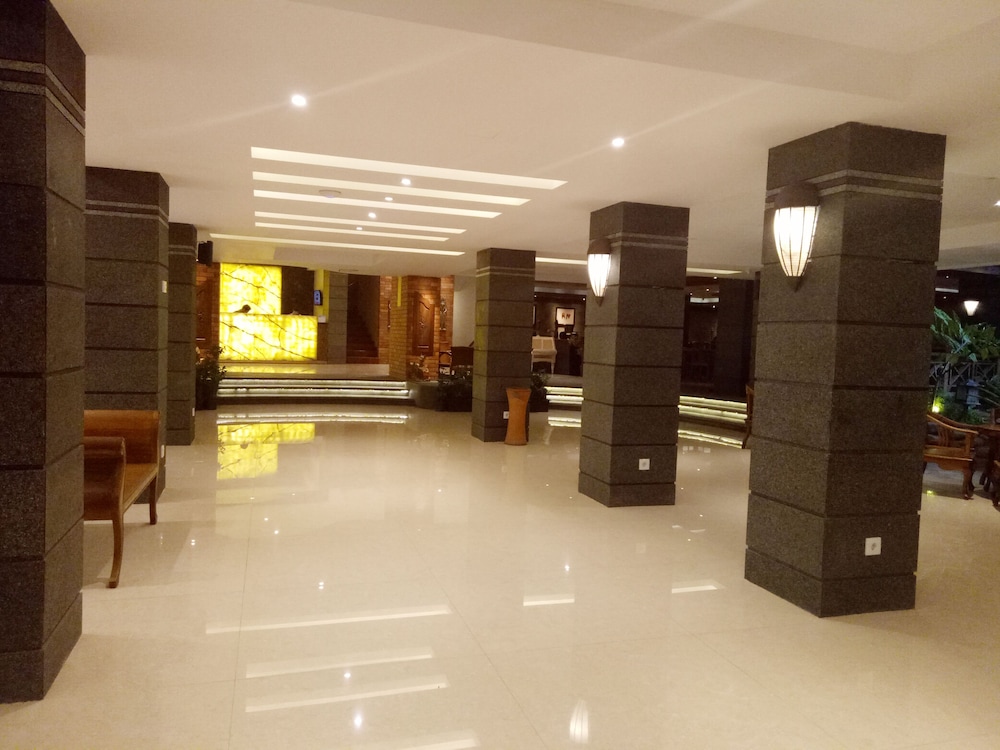 Sukajadi Hotel, Convention and Gallery 22/27