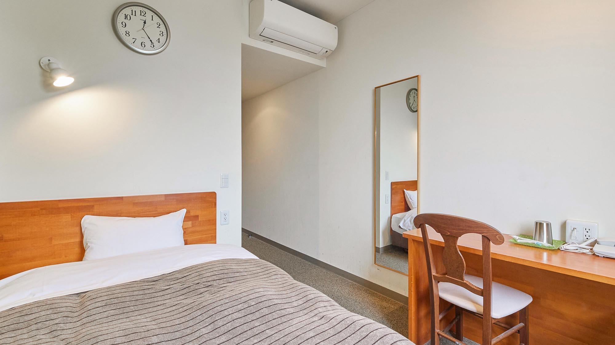 Semi Room, Standard, Semi Double Bed, Main Building, Smoking