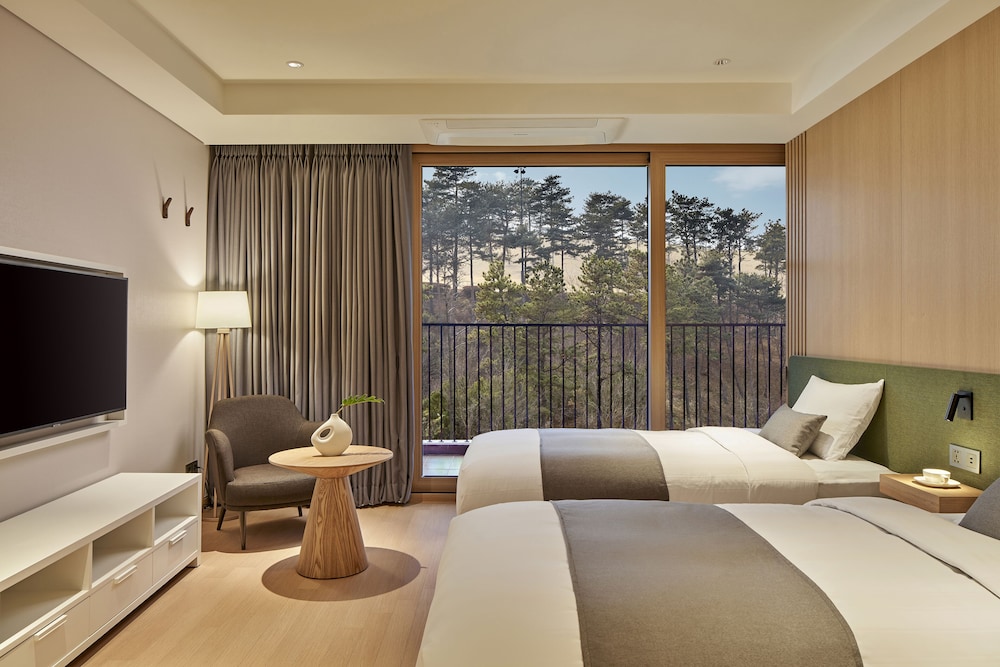 Lotte Resort Buyeo 33/67