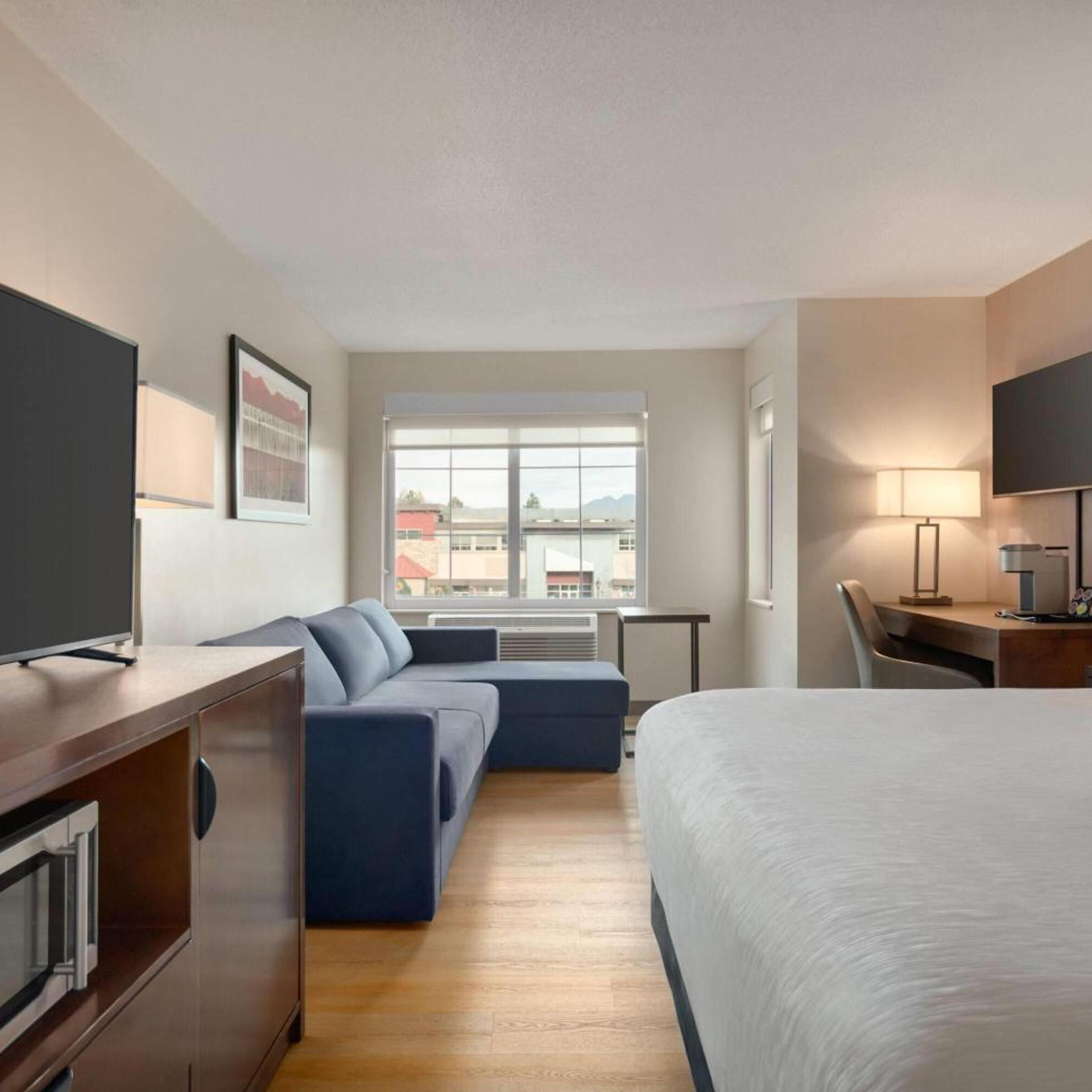 Executive, King Bed