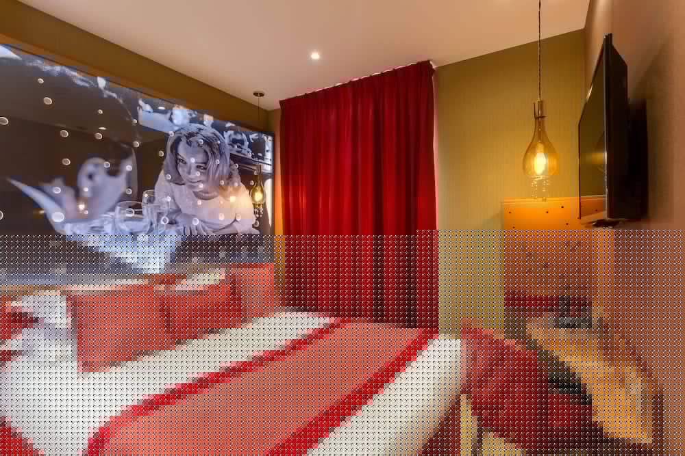 Les Bulles de Paris Hotel 6/64