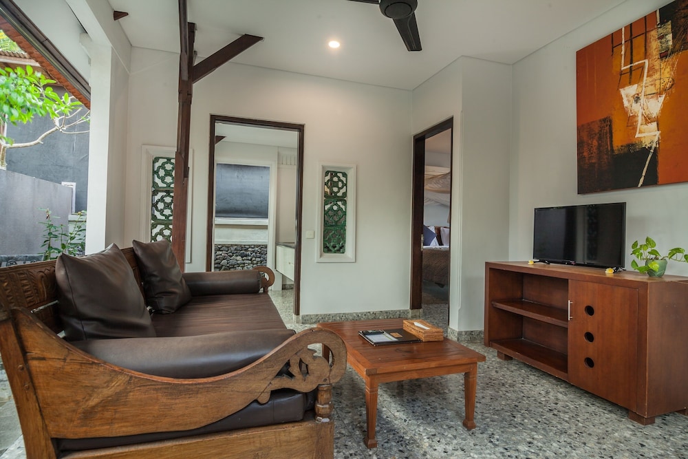 Taman Harum Cottages 52/80