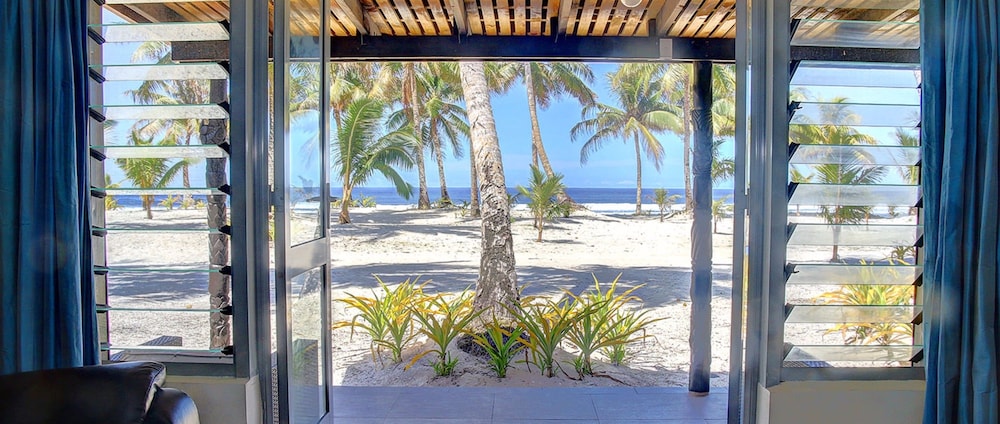 Return To Paradise Resort 29/62
