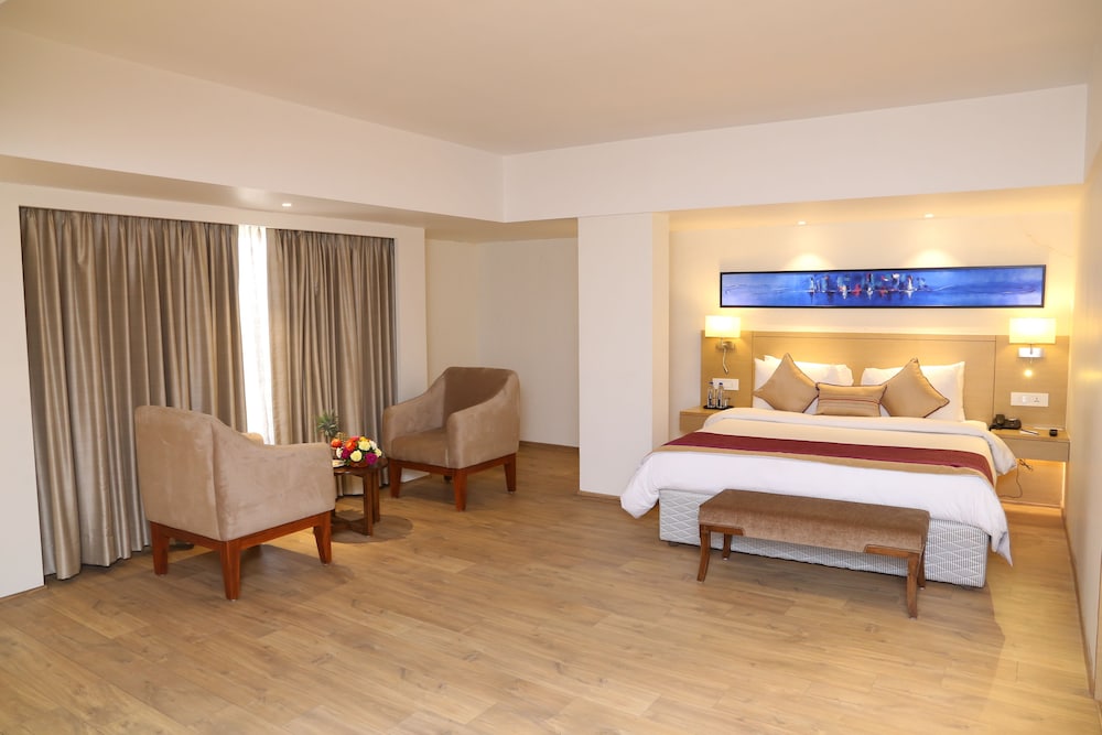 Rivera Sarovar Portico, Ahmedabad 7/25